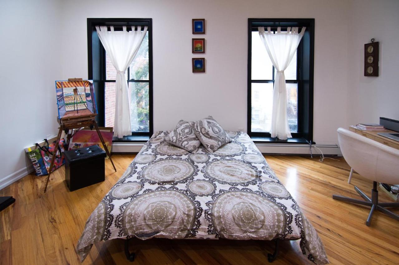 Appartamento Historic 1869 Brownstone 15 Min To Nyc Downtown Jersey City Esterno foto